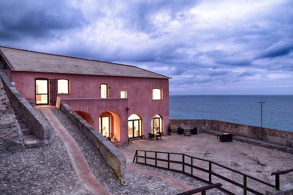 Locanda La Fortezza Finale Ligure Ngoại thất bức ảnh